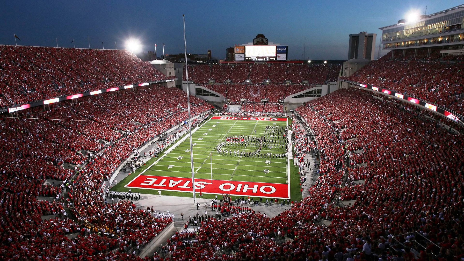 “巴黎4–0横扫皇马,姆巴佩助攻帽子戏法”